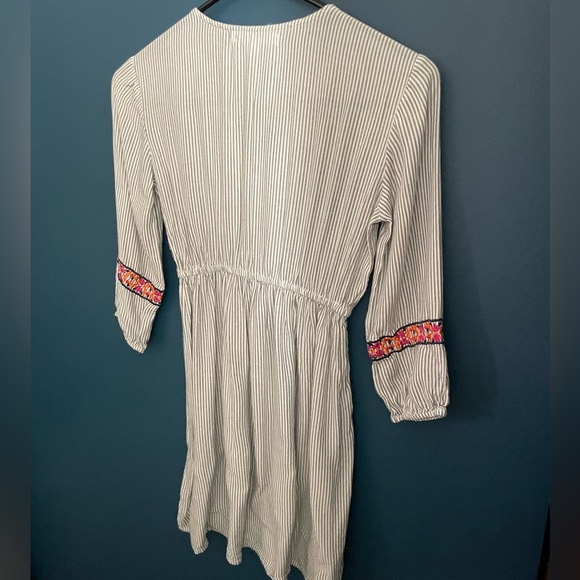 Girls PERIWINKLE EMBROIDERED DRESS | BOHEMIAN EMBROIDERED DRESS - Picture 2 of 8